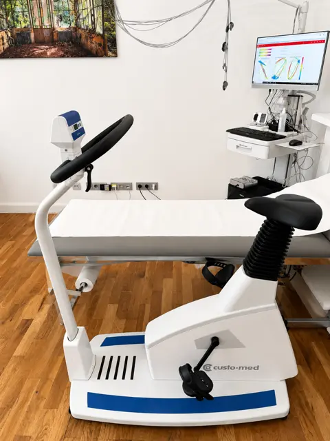 Ergometrie mit Fahrradergometer und Cardisio-Messplatz in der Praxis